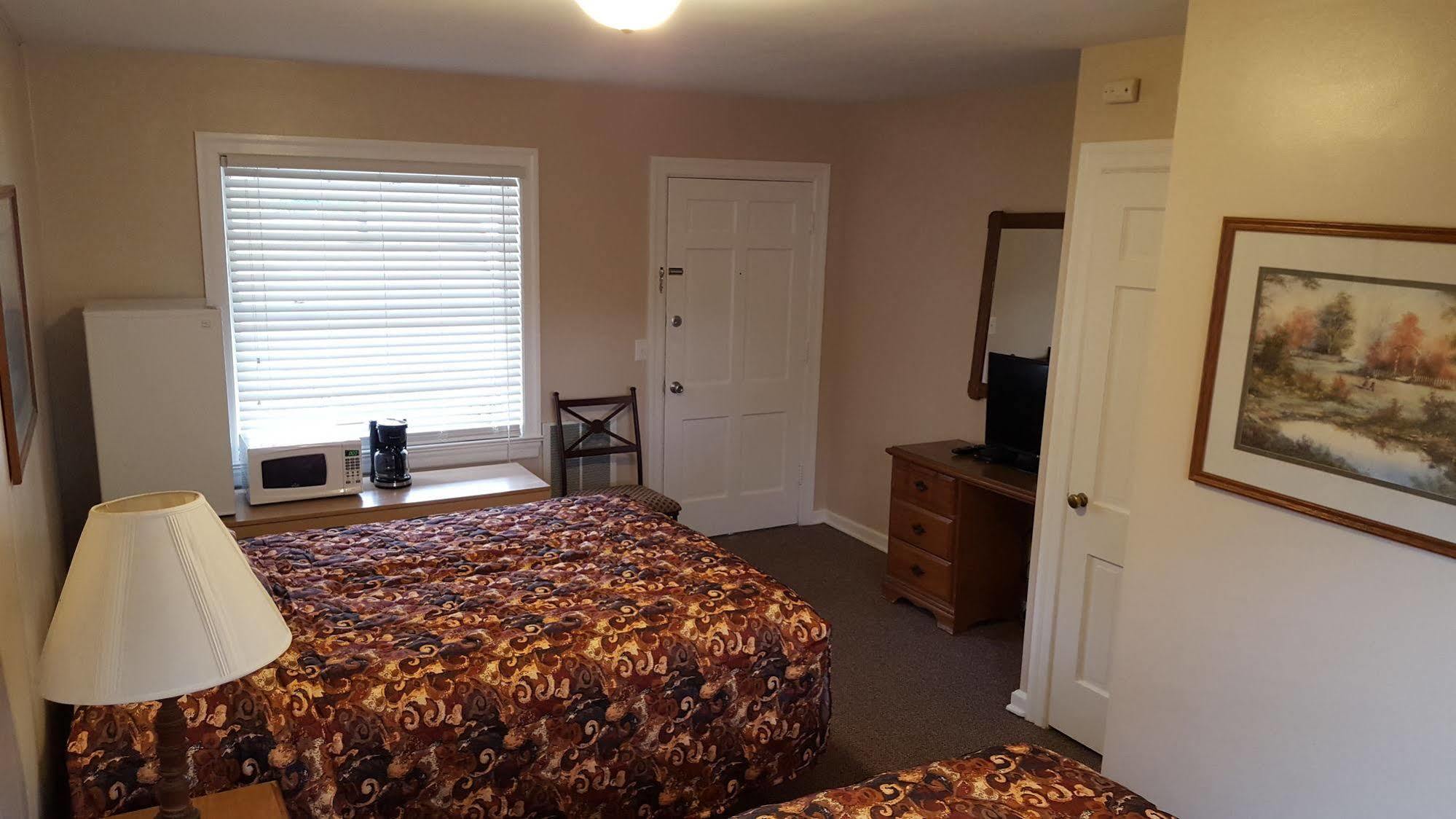 Early American Motel Aurora 外观 照片